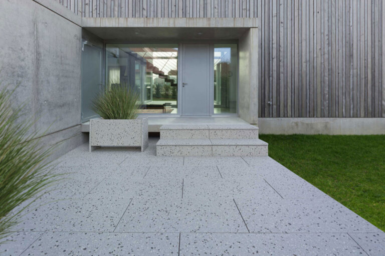 Schody, dlažba a květináč granex xxl vzor 233